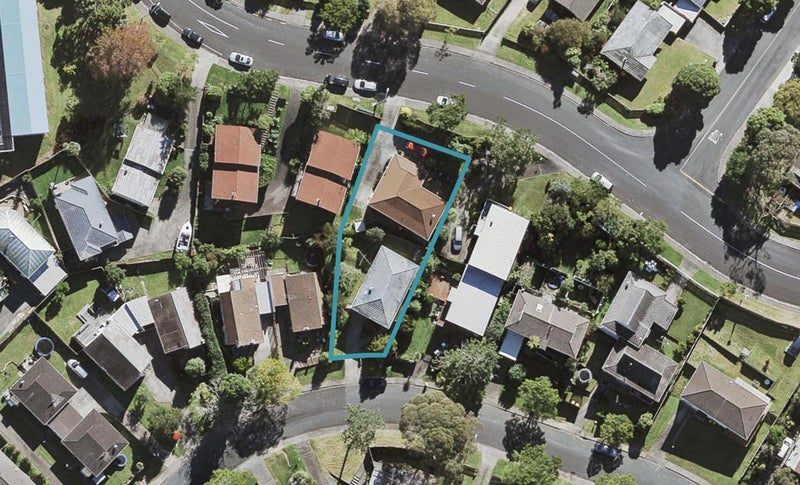 2/17 Simon Ellice Drive, Bayview, Auckland - Carousel 1