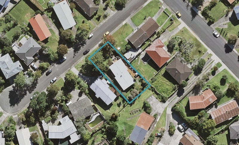 4 Cheryl Place, Hillcrest, Auckland - Carousel 1