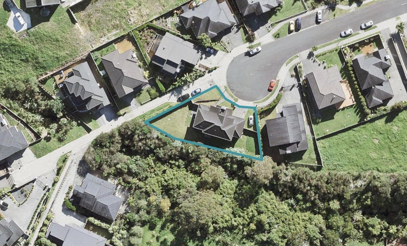 38 Borneo Drive, Fairview Heights, Auckland - Carousel 1