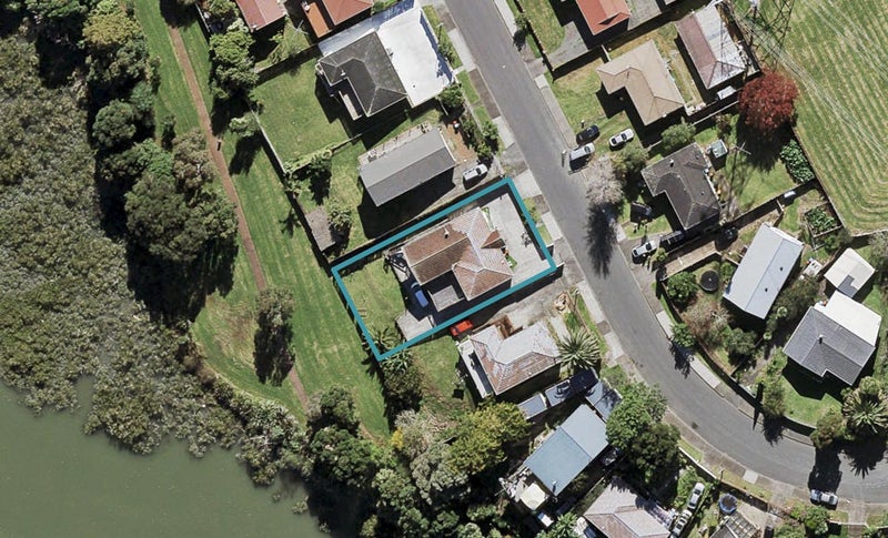 19 Tony Segedin Drive, Avondale, Auckland - Carousel 1