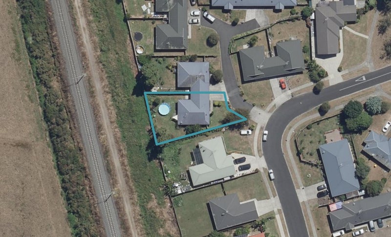 18 Kittyhawk Place, Melville, Hamilton - Carousel 1