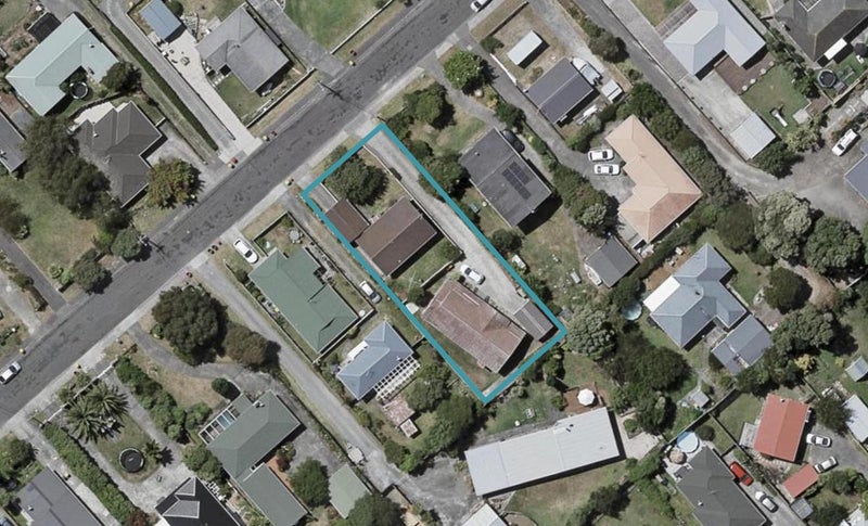 16 Michael Road, Paraparaumu Beach, Paraparaumu - Carousel 1