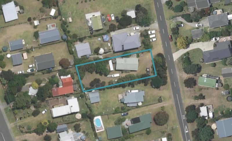 17 Dey Street, Mangawhai Heads, Mangawhai - Carousel 1