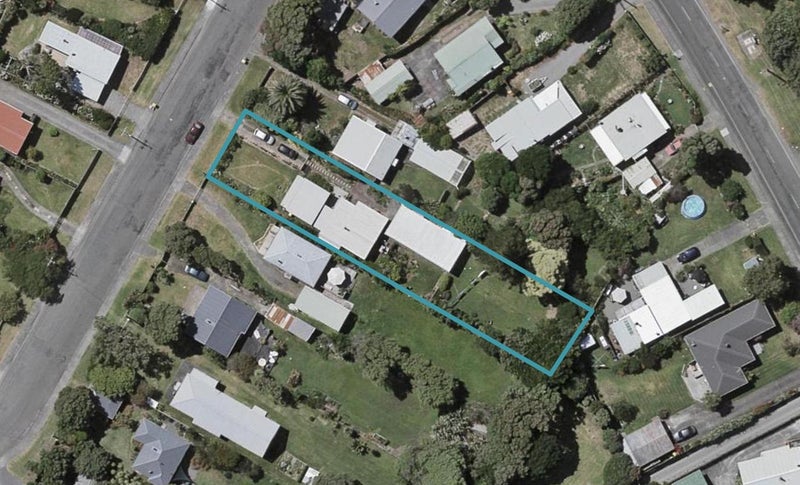 10 The Avenue, Otaki Beach, Otaki - Carousel 1