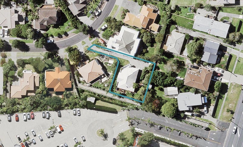 18 Margaret Henry Crescent, Oteha, Auckland - Carousel 1