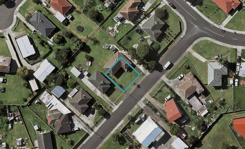 42 Cooper Crescent, Otara, Auckland - Carousel 1