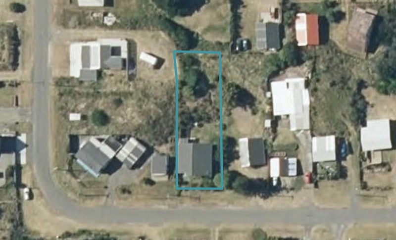 19 Mack Street, Foxton Beach, Foxton - Carousel 1
