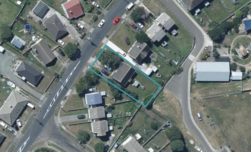 30 Astrolabe Street, Cannons Creek, Porirua - Carousel 1