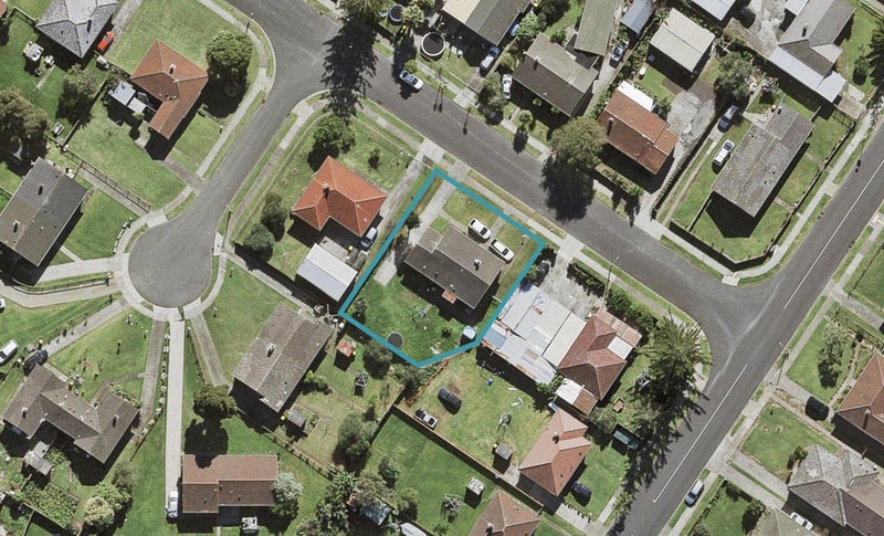 4 Wimpey Street, Mangere, Auckland - Carousel 1