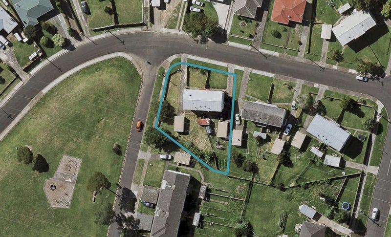 6 Lappington Road, Ōtara, Auckland - Carousel 1