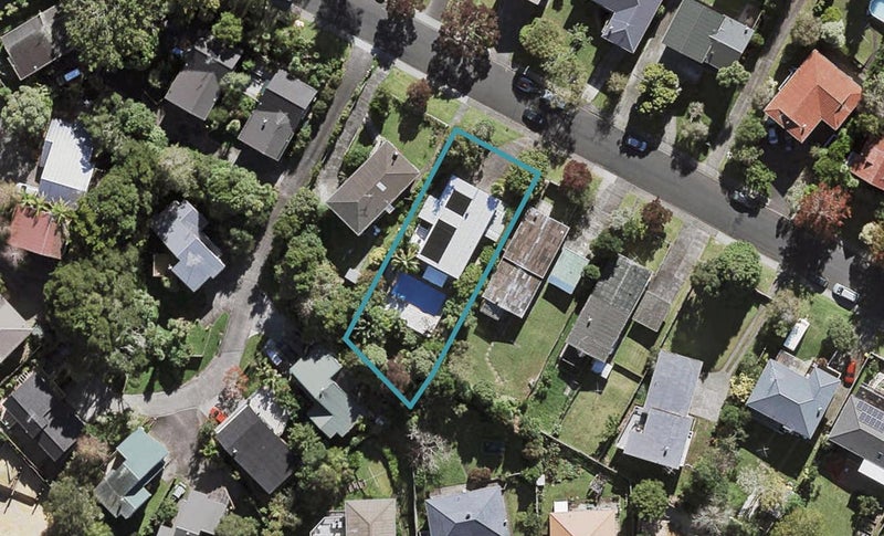 58 Lynden Avenue, Hillcrest, Auckland - Carousel 1