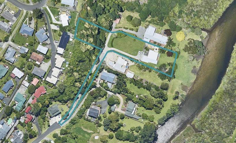 4B Chadwick Road, Greerton, Tauranga - Carousel 1