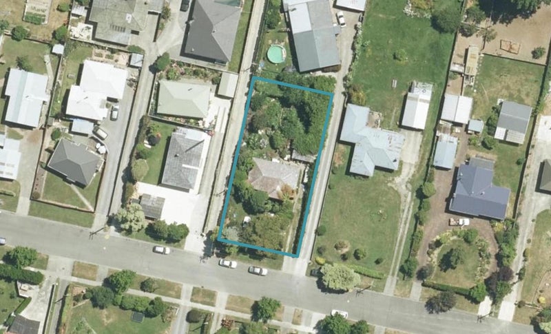 18 Lucas Street, Riversdale, Blenheim - Carousel 1