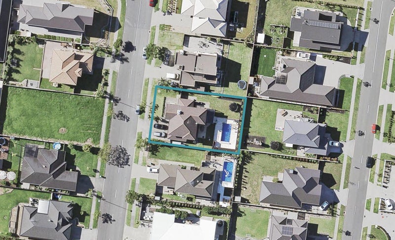 47 Constellation Avenue, Beachlands, Auckland - Carousel 1