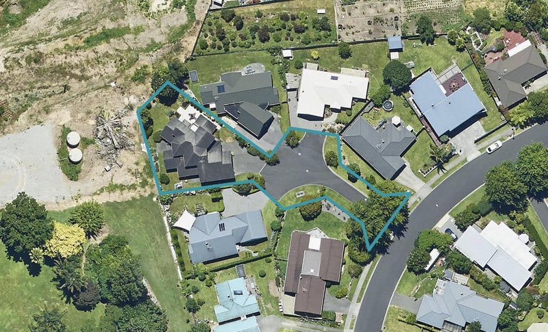 42 Grantston Drive, Pyes Pa, Tauranga - Carousel 1