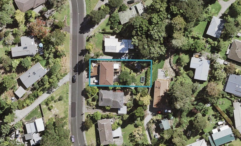 41 Daffodil Street, Titirangi, Auckland - Carousel 1