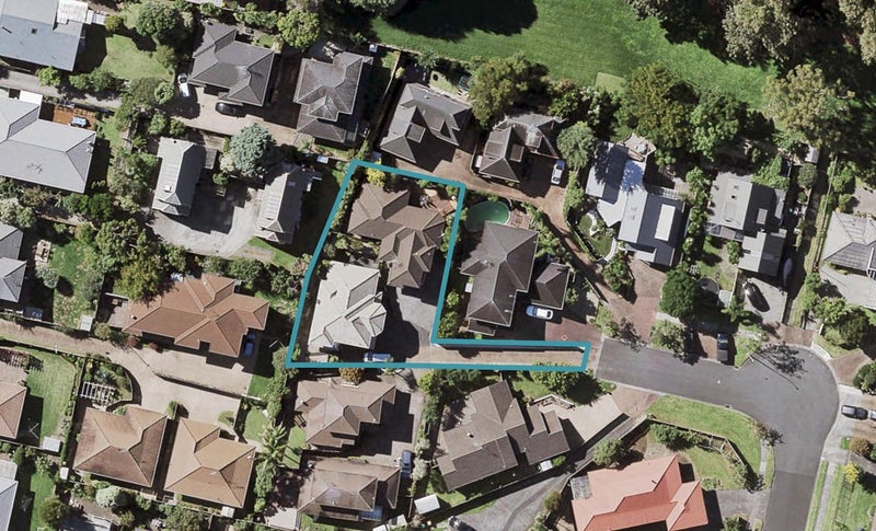 1/30 Britannia Place, Half Moon Bay, Auckland - Carousel 1