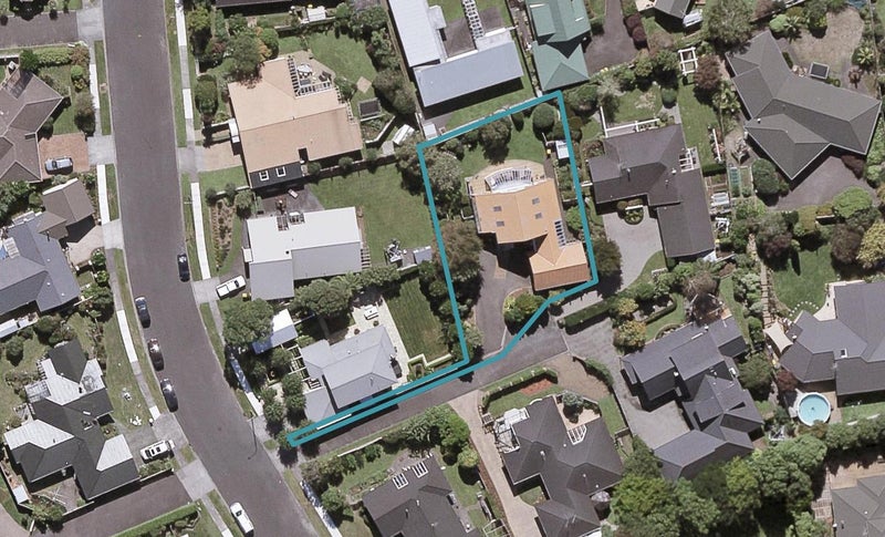17A Kinross Drive, Merrilands, New Plymouth - Carousel 1