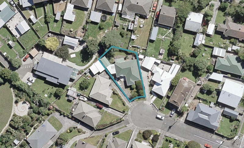 9 Boothby Grove, Fairfield, Lower Hutt - Carousel 1