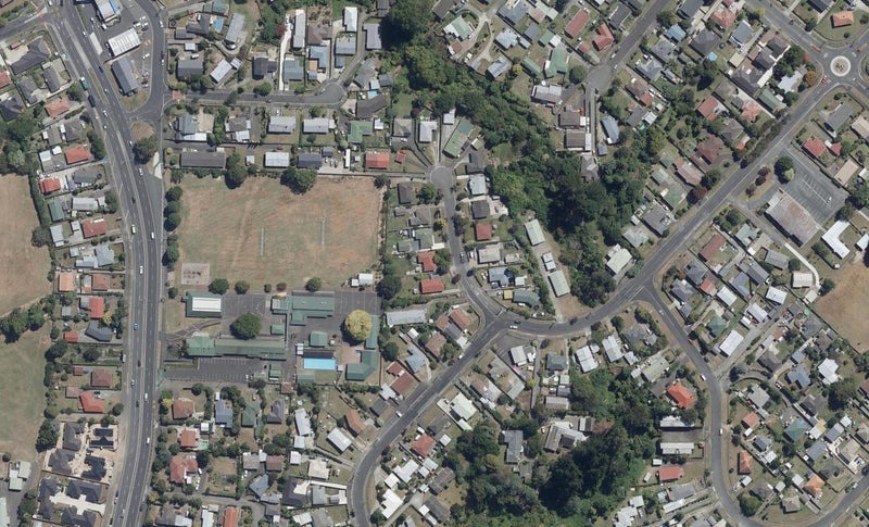 101 Pine Avenue, Melville, Hamilton - Carousel 1