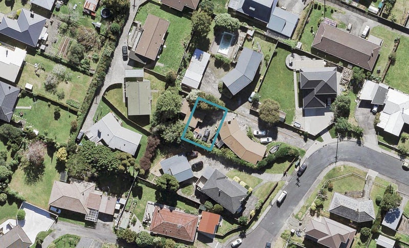 9C Scanlen Terrace, Kelston, Auckland - Carousel 1