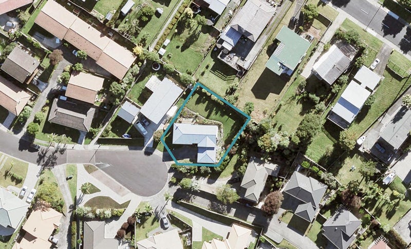 61 Donald Street, Stanmore Bay, Whangaparaoa - Carousel 1