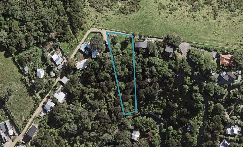 56A Crescent Road West, Ostend, Waiheke Island - Carousel 1
