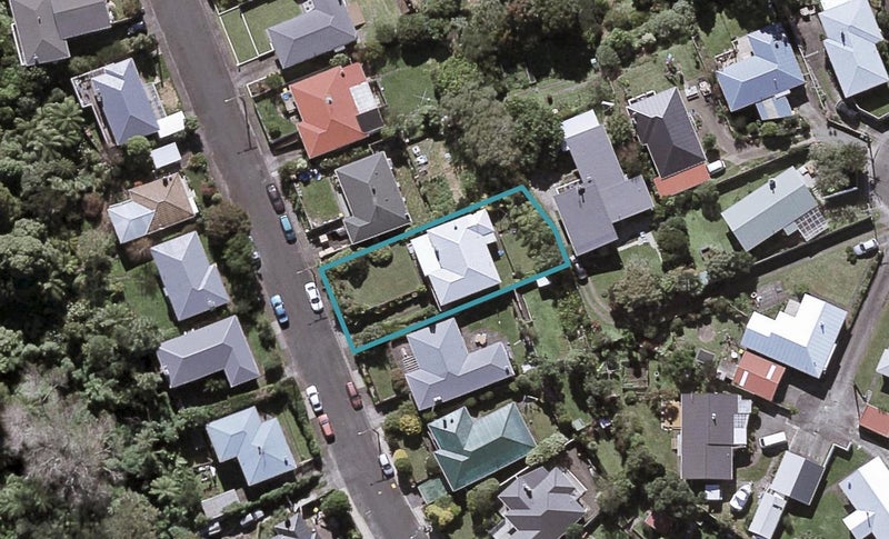 48 Essex Street, Vogeltown, New Plymouth - Carousel 1