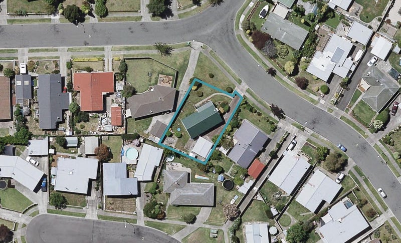 11 Selkirk Street, Tamatea, Napier - Carousel 1