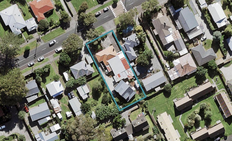 52 Riversdale Road, Avondale, Auckland - Carousel 1