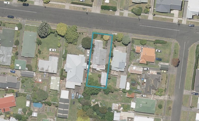 15 Bignell Street, Gonville, Whanganui - Carousel 1