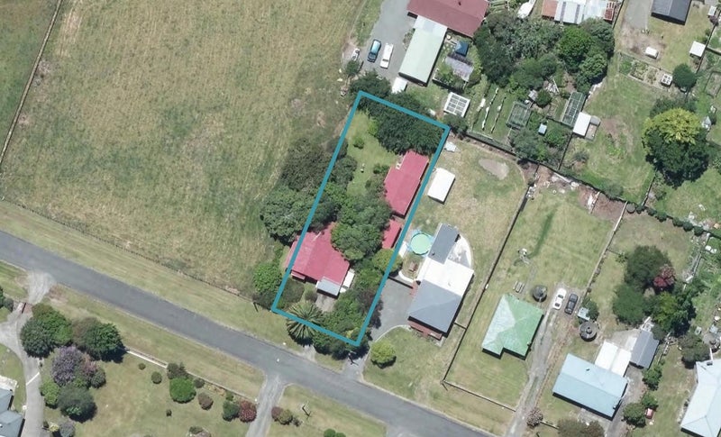 5 Grey Street, Frasertown, Wairoa - Carousel 1