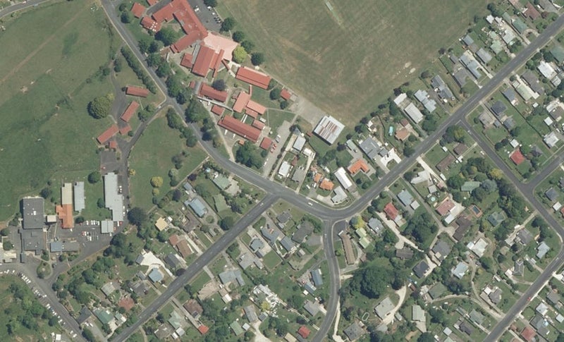1 Eketone Street, Te Kūiti - Carousel 1