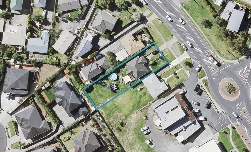 660 East Coast Road, Pinehill, Auckland - Carousel 1