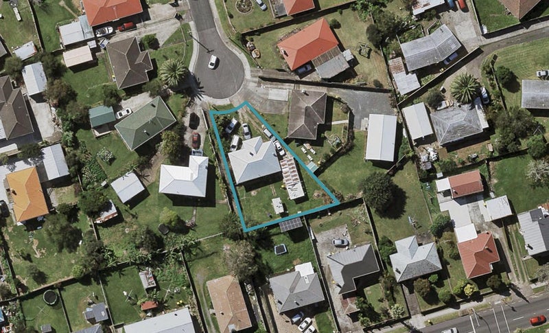 20 Doughty Place, Otara, Auckland - Carousel 1