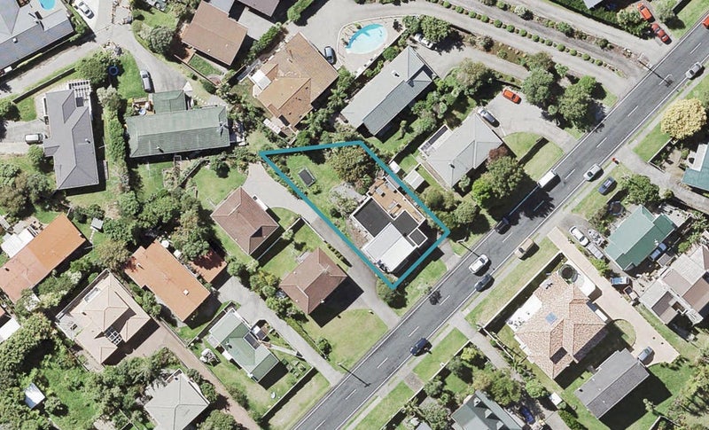 19 Arran Road, Browns Bay, Auckland - Carousel 1