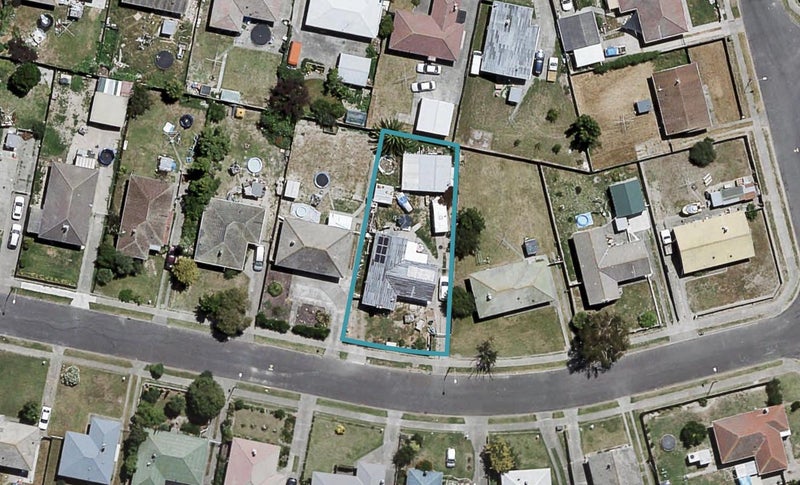 27 Curling Crescent, Onekawa, Napier - Carousel 1