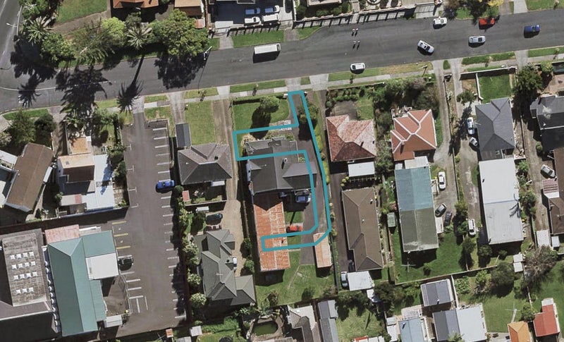 2/7 Wentworth Avenue, Papatoetoe, Auckland - Carousel 1