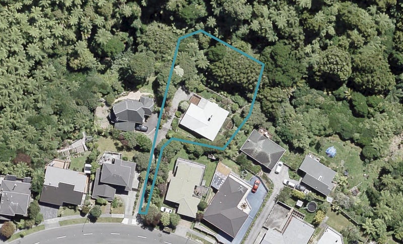 132 Tirohanga Road, Tirohanga, Lower Hutt - Carousel 1