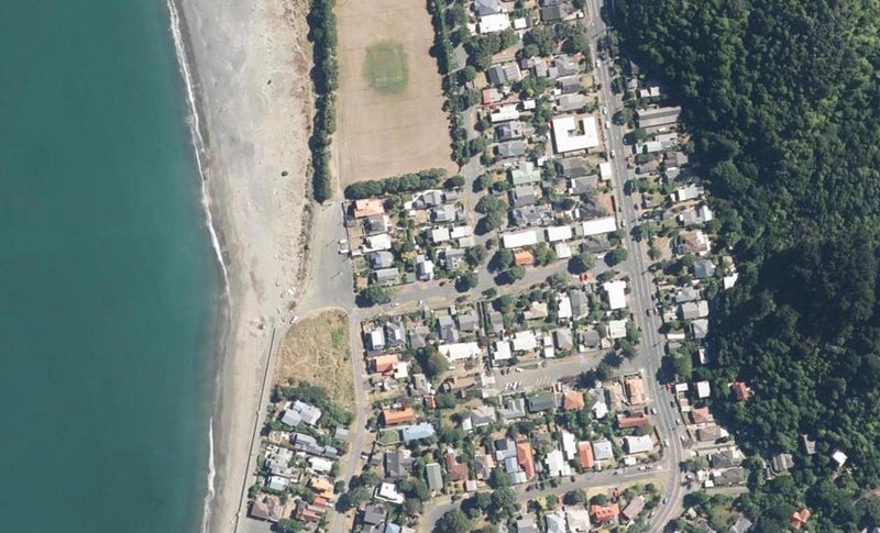 14 Karamu Street, Eastbourne, Lower Hutt - Carousel 1
