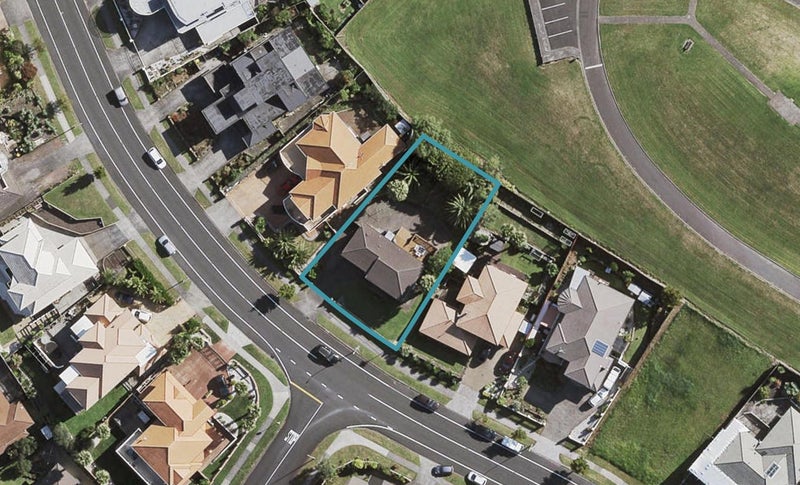 64 Goodwood Drive, Goodwood Heights, Auckland - Carousel 1