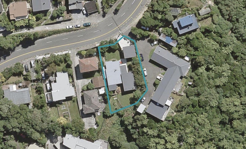 26 London Road, Korokoro, Lower Hutt - Carousel 1
