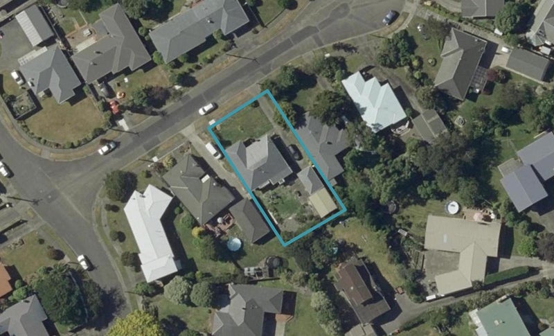 6 York Place, Awapuni, Palmerston North - Carousel 1
