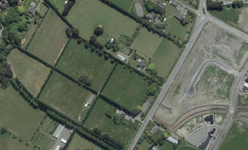 7 Raspberry Lane, Harewood, Christchurch - Carousel 1