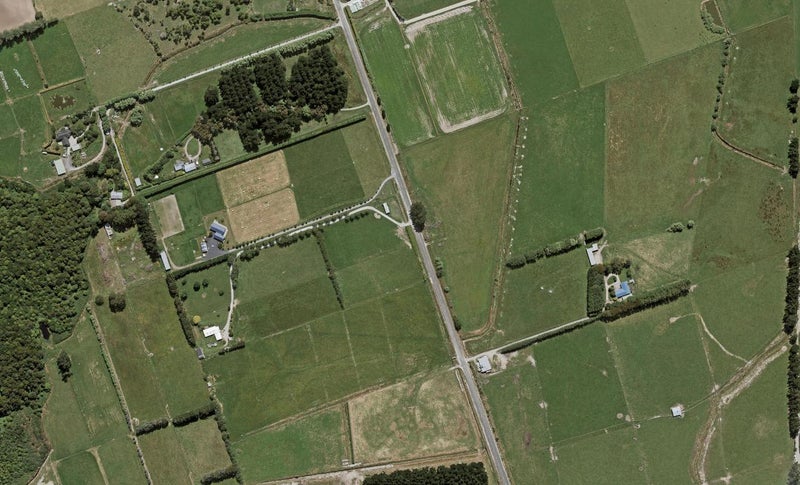 290 Mill Road South, Seaward Bush, Invercargill - Carousel 1