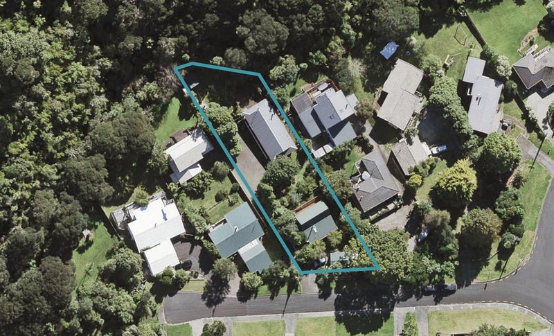 1/161 Glendhu Road, Bayview, Auckland - Carousel 1