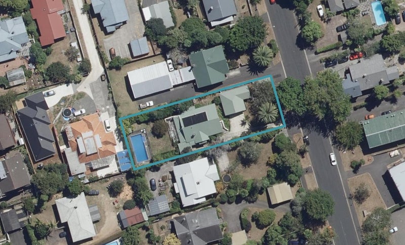 25 Oakley Avenue, Claudelands, Hamilton - Carousel 1