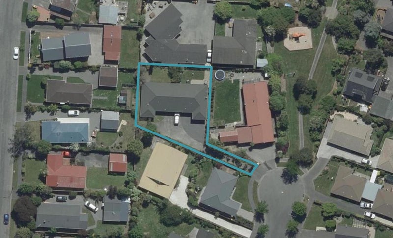 2/29 Royleen Street, Casebrook, Christchurch - Carousel 1