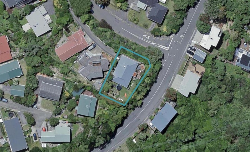 34 Chartwell Drive, Crofton Downs, Wellington - Carousel 1