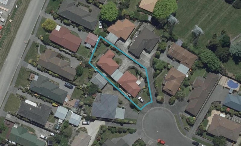 2/14 Algie Place, Avonhead, Christchurch - Carousel 1